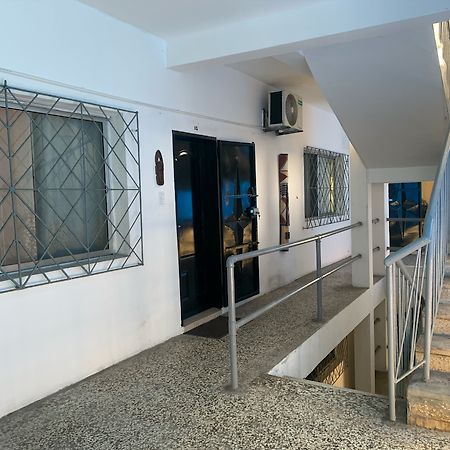 Maryland Guesthouse Monrovia Zewnętrze zdjęcie