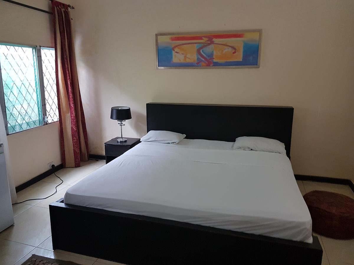 Maryland Guesthouse Monrovia Zewnętrze zdjęcie