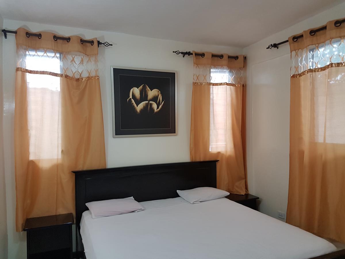 Maryland Guesthouse Monrovia Zewnętrze zdjęcie