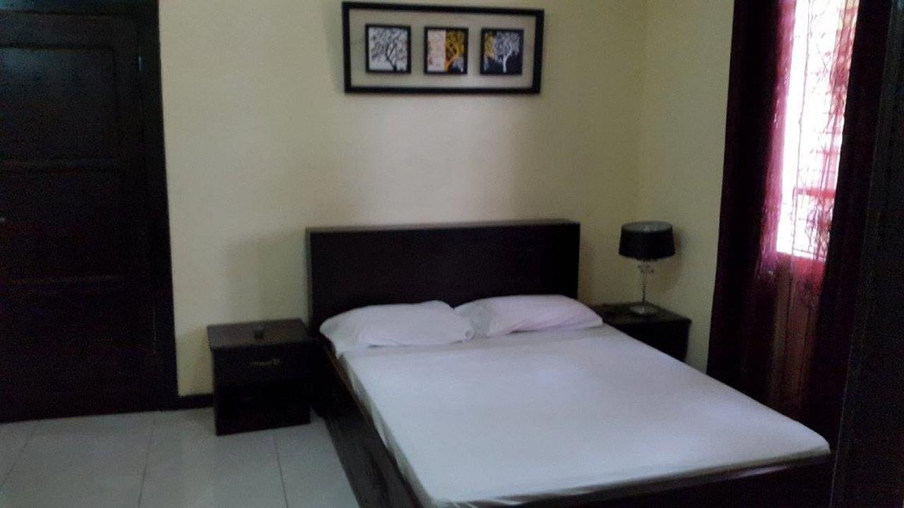 Maryland Guesthouse Monrovia Zewnętrze zdjęcie